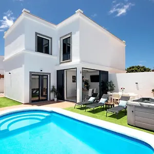  Villa Ariome