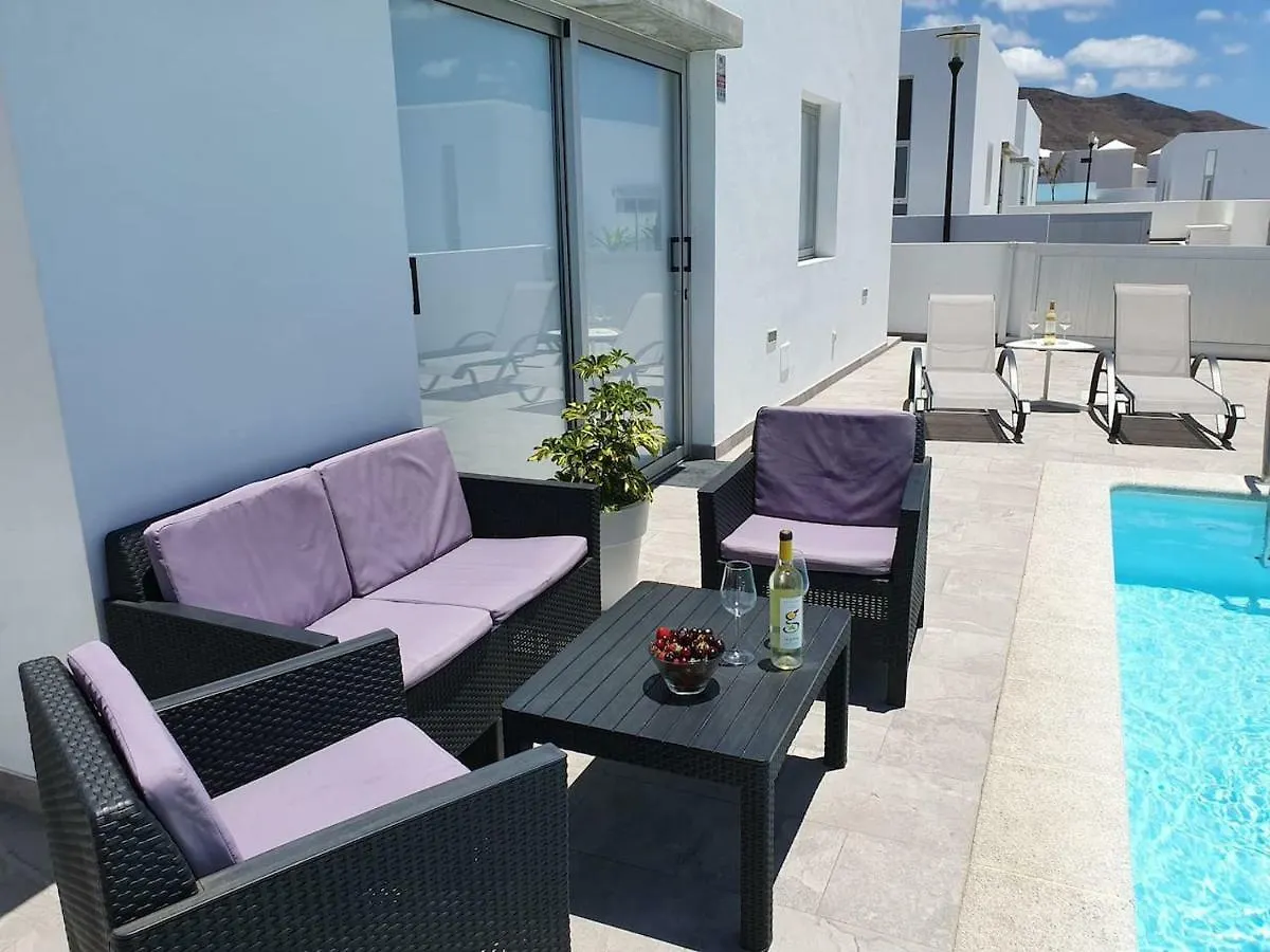 Villa New York Playa Blanca